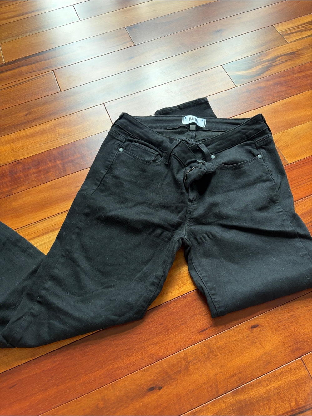 PAIGE women’s Black Skinny Jeans